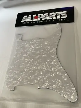 PG-0992-055 ALLPARTS Pearloid Outline Stratocaster #3