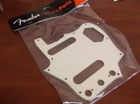 005-4489-000 FENDER American Jaguar Pickguard