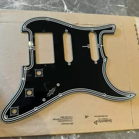 005-5267-000 FENDER Decoboom Pickguard Hss Stratocaster