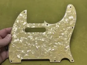 006-4031-000 FENDER Pearloid Standard Tele Telecaster