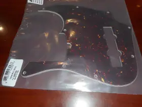 009-9879-000 FENDER Pickguard Jazz Bass