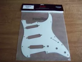 0094392049 FENDER Eggshell Stratocaster Pickguard