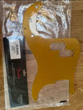 0095634049 FENDER Pure Precision Bass Mount Pickguard #2