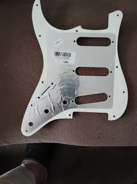 099-2144-000 FENDER Stratocaster Strat Guitar Pickguard #2