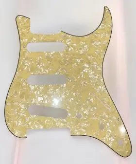 0991342000 FENDER Standard Strat Pickguard Pearloid Moto