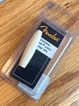 0994933000 FENDER Stratocaster Trem Tip Box
