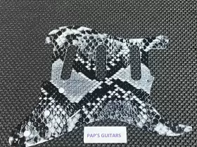 1980066 FENDER Stratocaster Snakeskin Print Pickguard