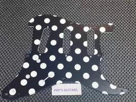 198093 FENDER Stratocaster Polka Dot Print Pickguard