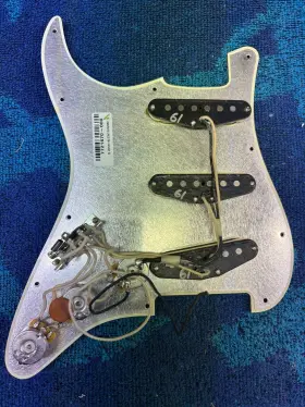 22291915546 FENDER Avii Stratocaster Guitar Pickguard #2