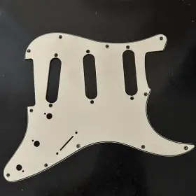 23211 FENDER Strat Pickguard Laminated Mounting Screws
