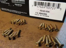 717669507275 FENDER Pickguard Mounting Screws Stratocaster #2