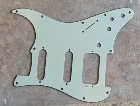 7707436-000 FENDER American Deluxe Strat Hss Guard Hole Ply #3