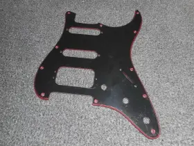 7711277000 FENDER Hss Stratocaster Ply Pickguard