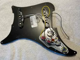 7717176000 FENDER Player Lead Pickguard Nos Body #2