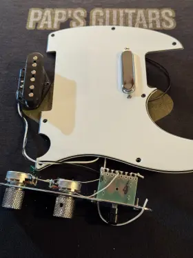 4703 FENDER SQUIER Affinity Pickguard