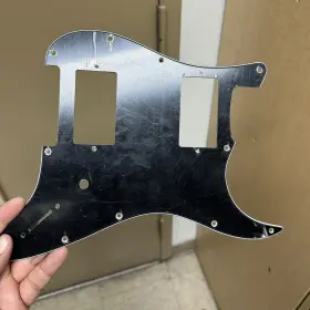 STJIM-200 FENDER Pickguard Jim Root Stratocaster