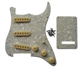 PG-KIT-P3-CP-SSS GUITAR MADNESS Cream Pearl Strat Pickguard