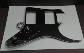 3PAGRMHHR-BWB IBANEZ Pickguard Knobs Pots Mikro Guitar