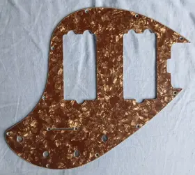 34012 MUSIC MAN Stingray Bolt Neck Copper Pearl Pickguard
