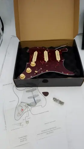 MX3307DTFBA MUSICILILY Musiclily Pro Se Strat Prewired