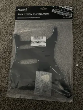 700115948852 MUSICLILY Pickguard Plate Set Strat Guitar