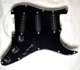 MX1330BK MUSICLILY Hole Hss Guitar Pickguard Wired Fender