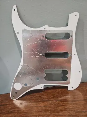 0992146000 OEM FENDER PRODUCT Stratocaster Pearl Pickguard #2 0992146000 OEM FENDER PRODUCT Stratocaster Pearl Pickguard #2