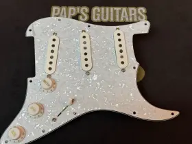 082325198 PAPS GUITARS Stratocaster Wound Pickups Pickguard