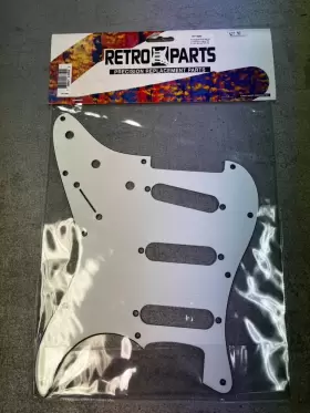 RP100W RETROPARTS Single Pickguard Strat