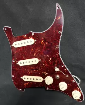 62ZS ROCKN GUITARS LLC CUSTOM SHOP Tortoise Strat Pickguard