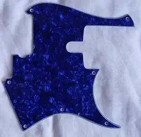 5027 YAMAHA Bbp Bass Pickguard Pearl